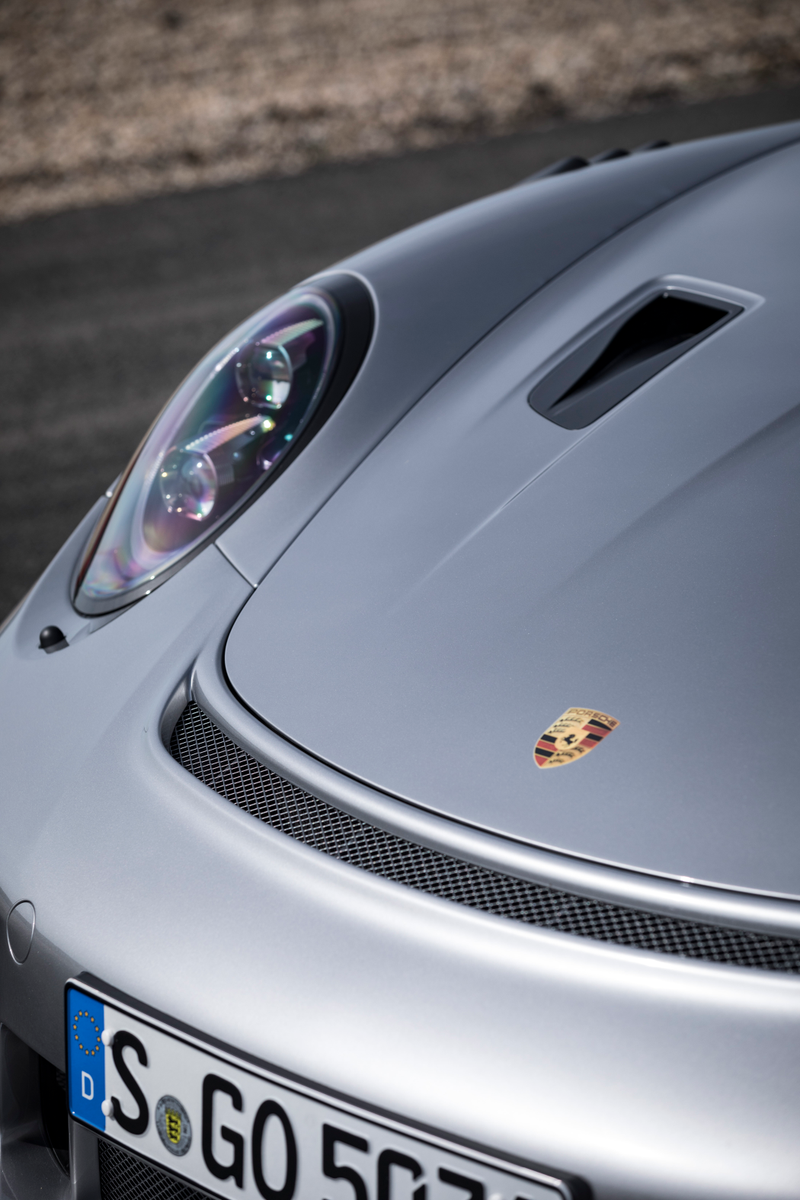 Illustration for article titled Put These Very Good 2019 Porsche 911 GT3 RS Photos In Your Life